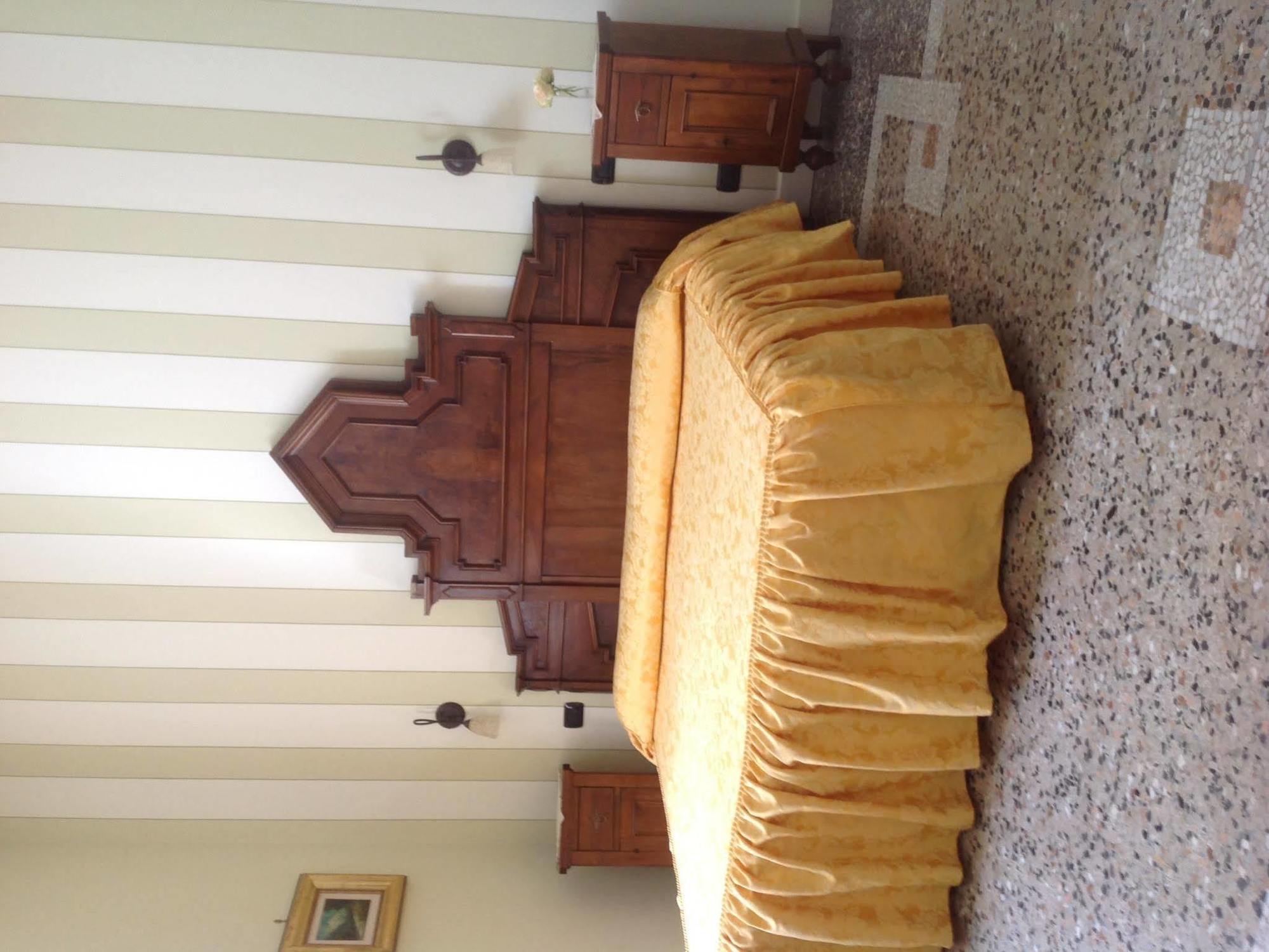 B&B Villa Dei Pini Cannobio Bagian luar foto