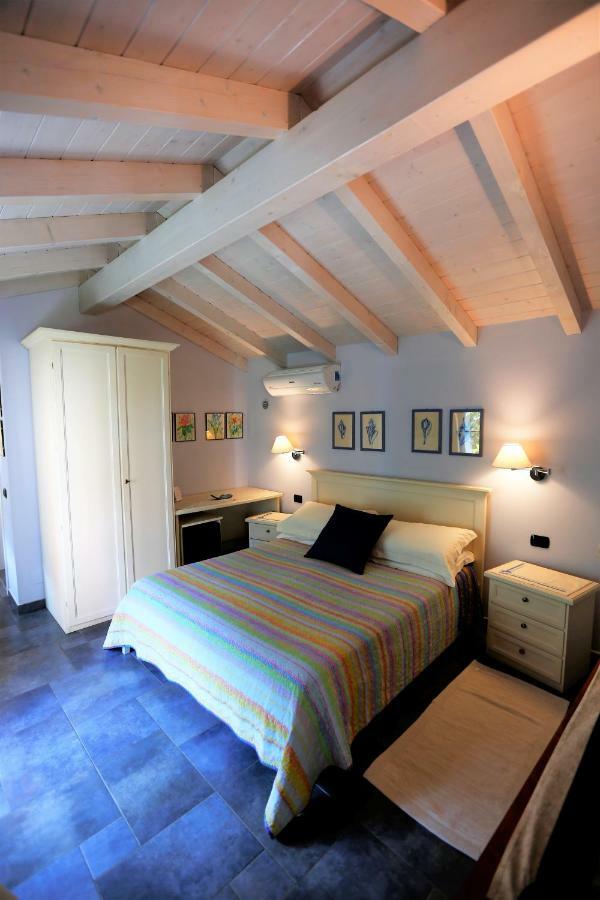 B&B Villa Dei Pini Cannobio Bagian luar foto